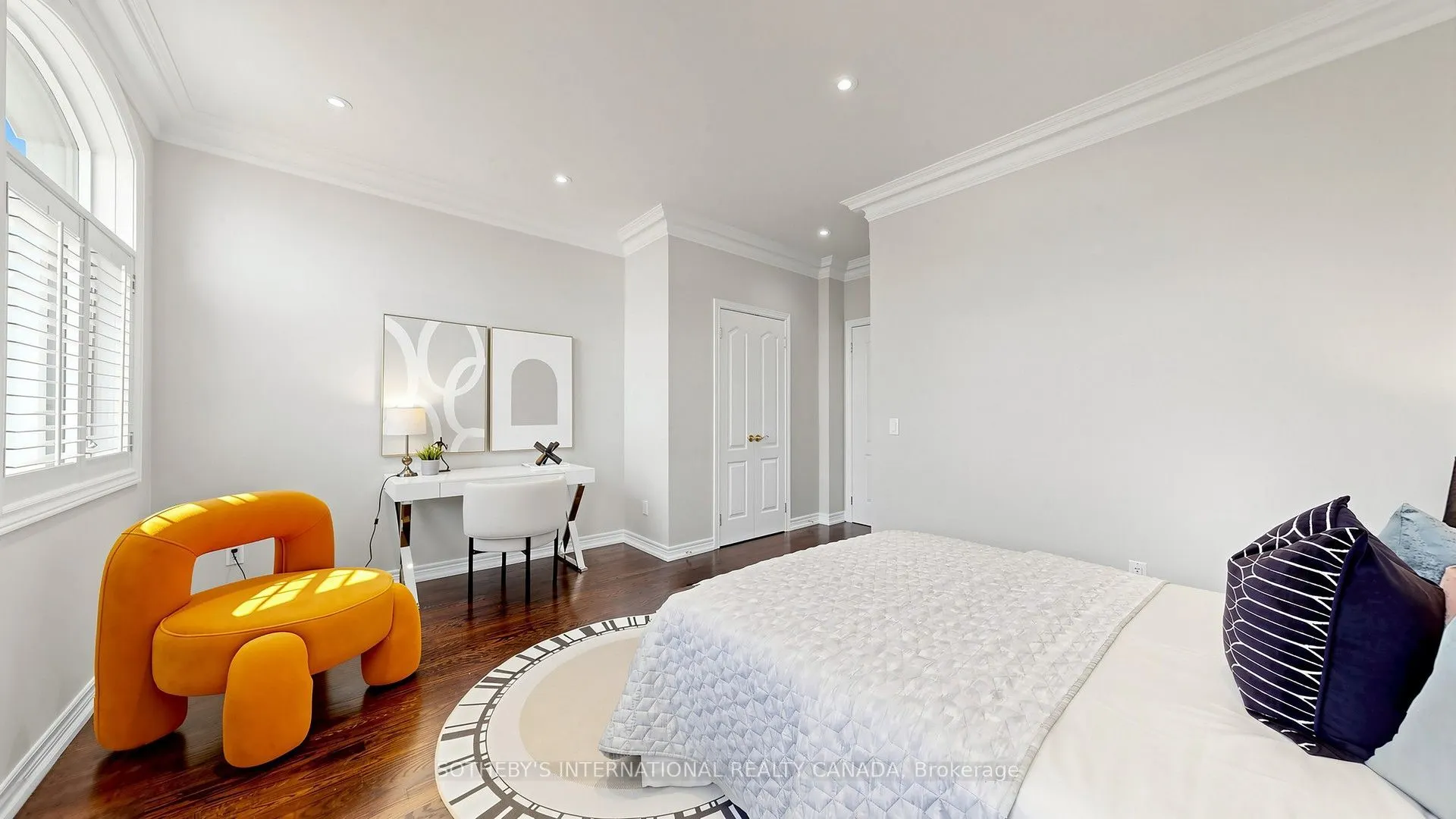 260 Russell Hill Road #11