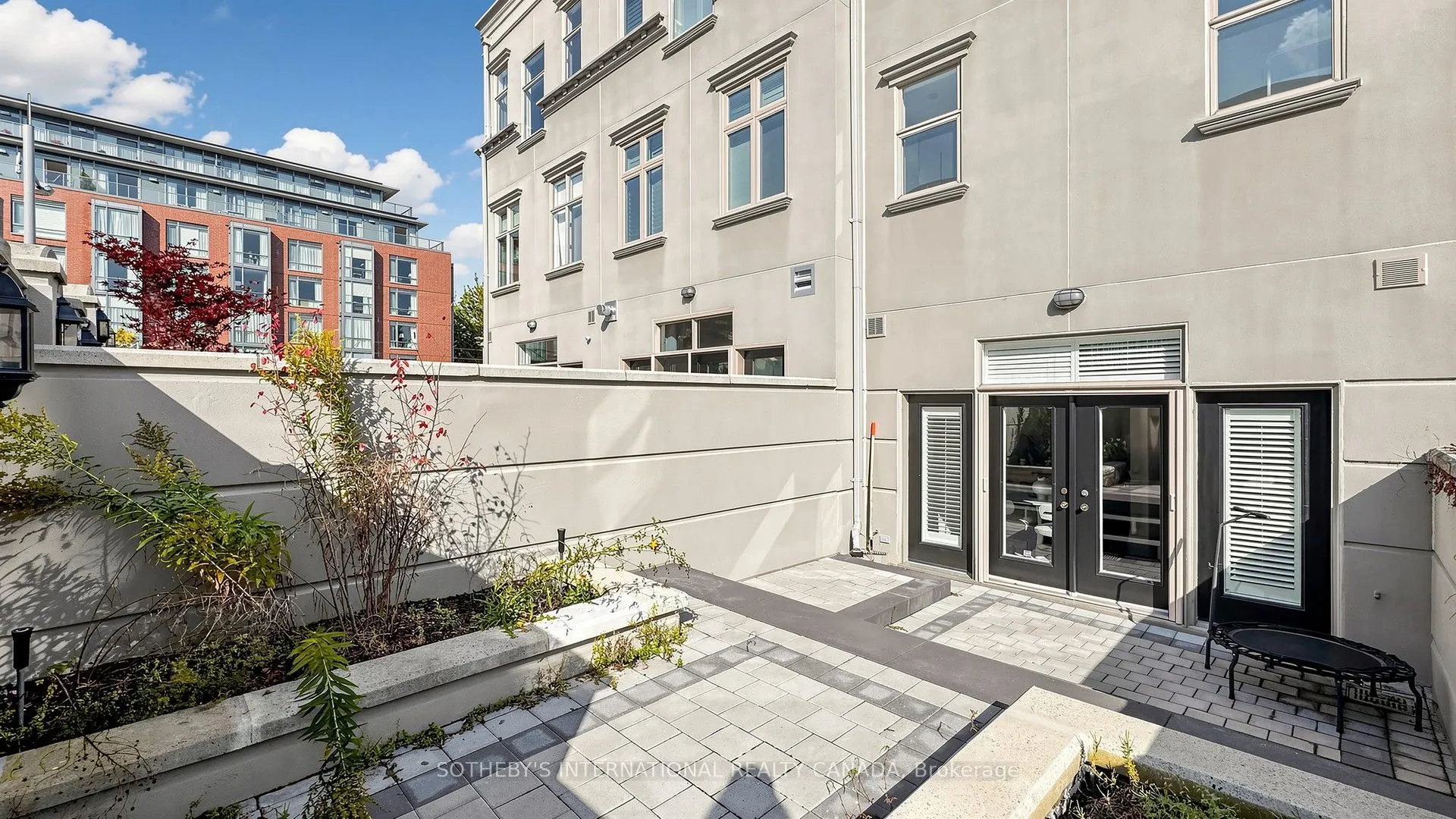 260 Russell Hill Road #11