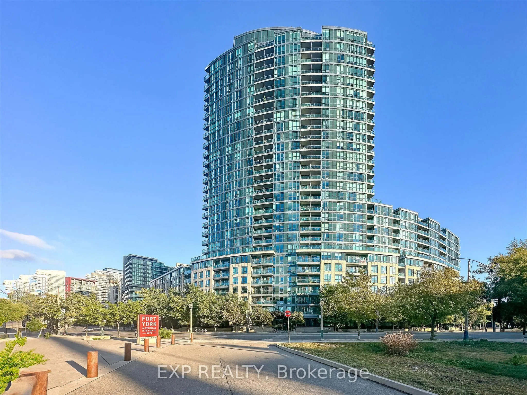 231 Fort York Boulevard #623
