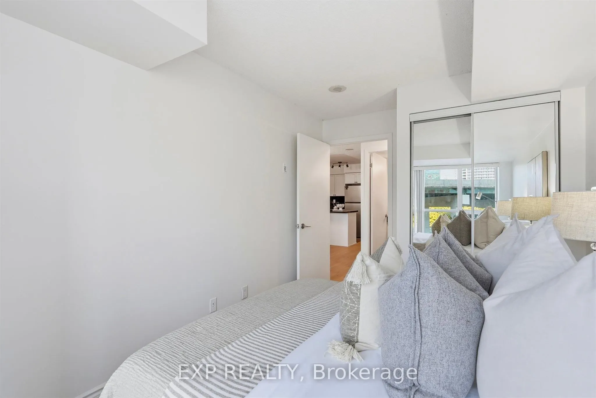 231 Fort York Boulevard #623