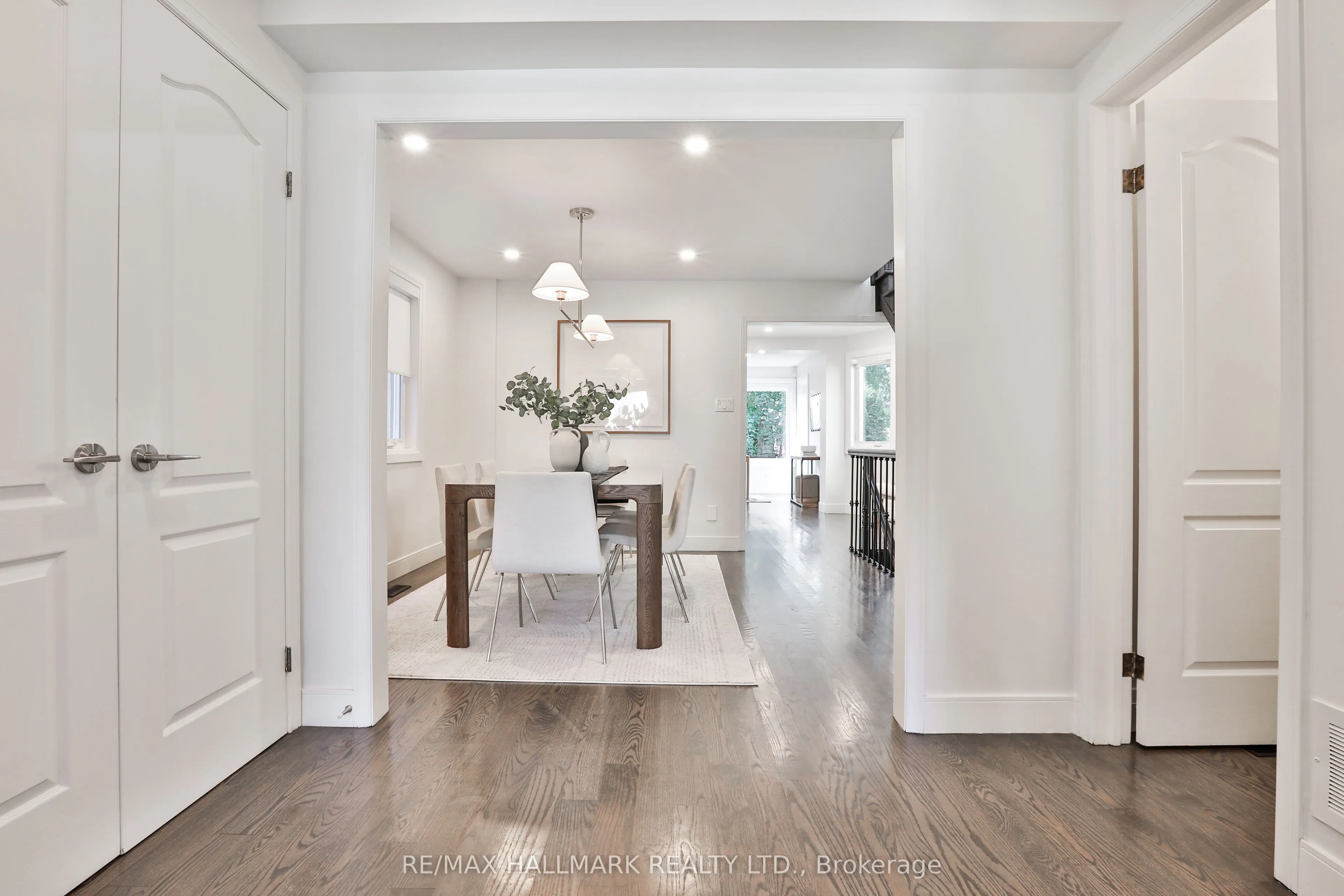 163 Roe Avenue