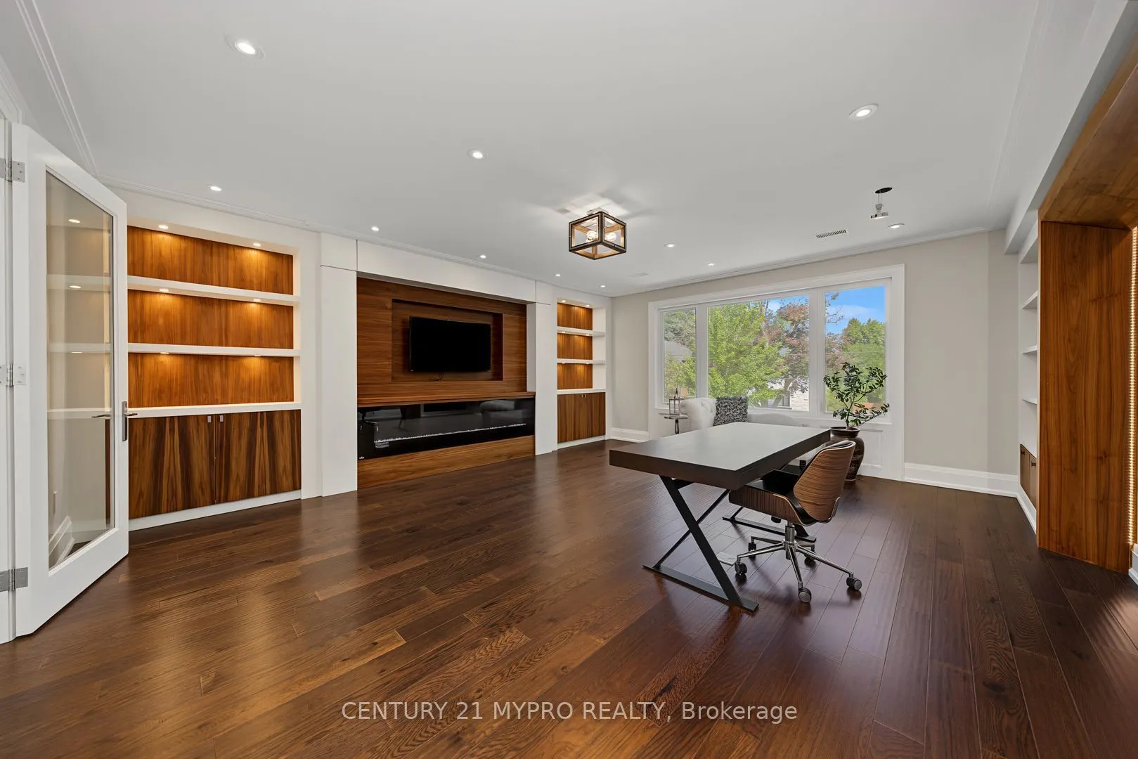 5 Glenelia Avenue