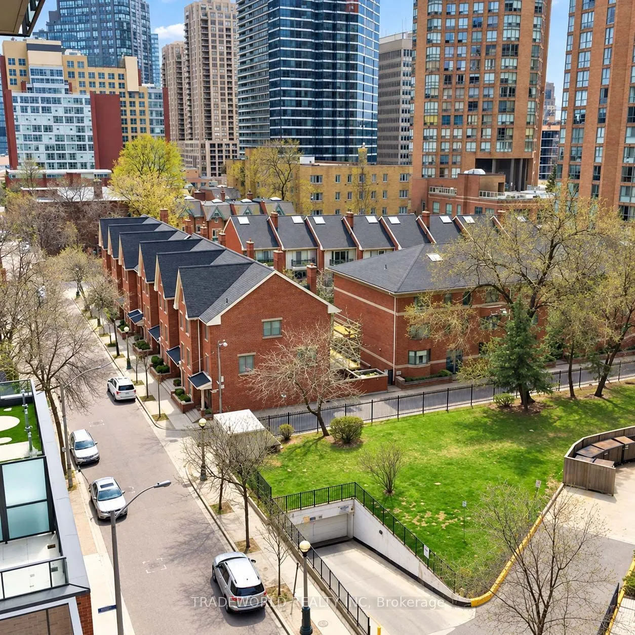 75 St Nicholas Street #706