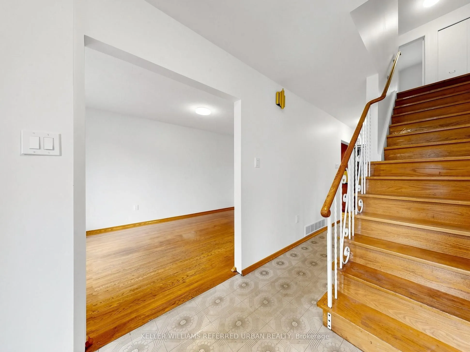 82 Crossbow Crescent