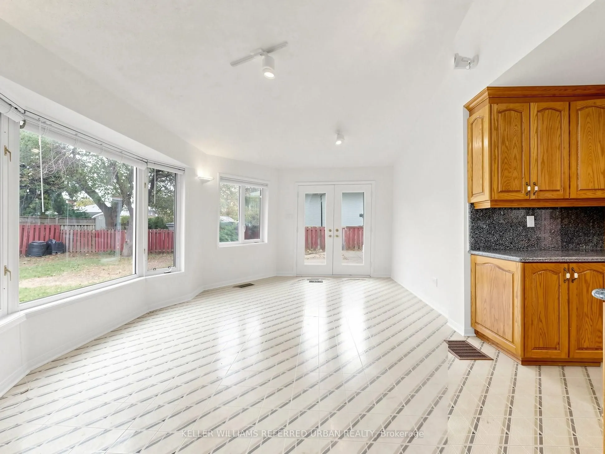 82 Crossbow Crescent