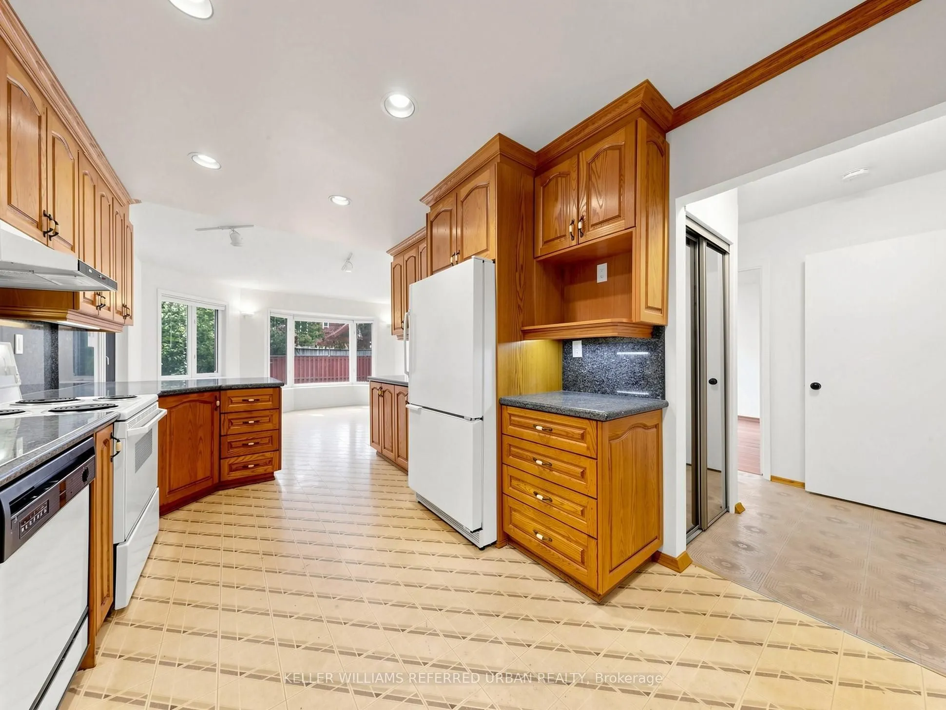 82 Crossbow Crescent