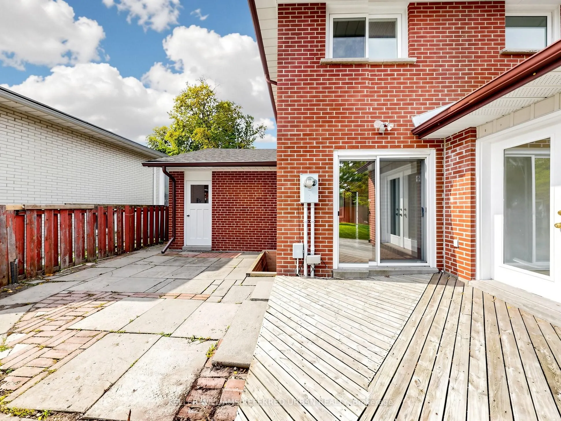 82 Crossbow Crescent
