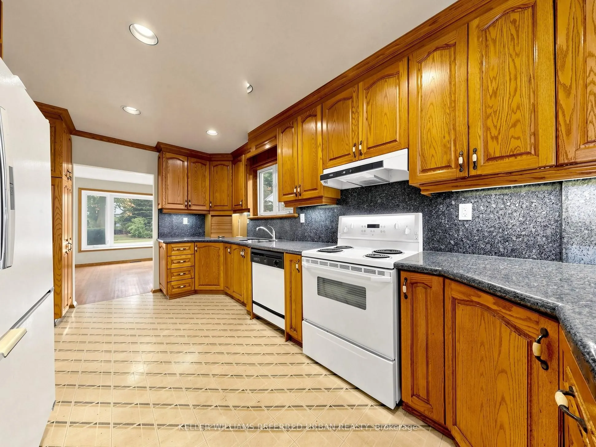 82 Crossbow Crescent