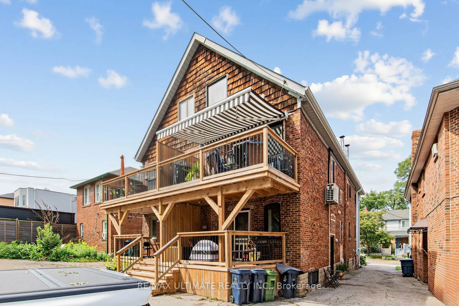 185 Castlefield Avenue