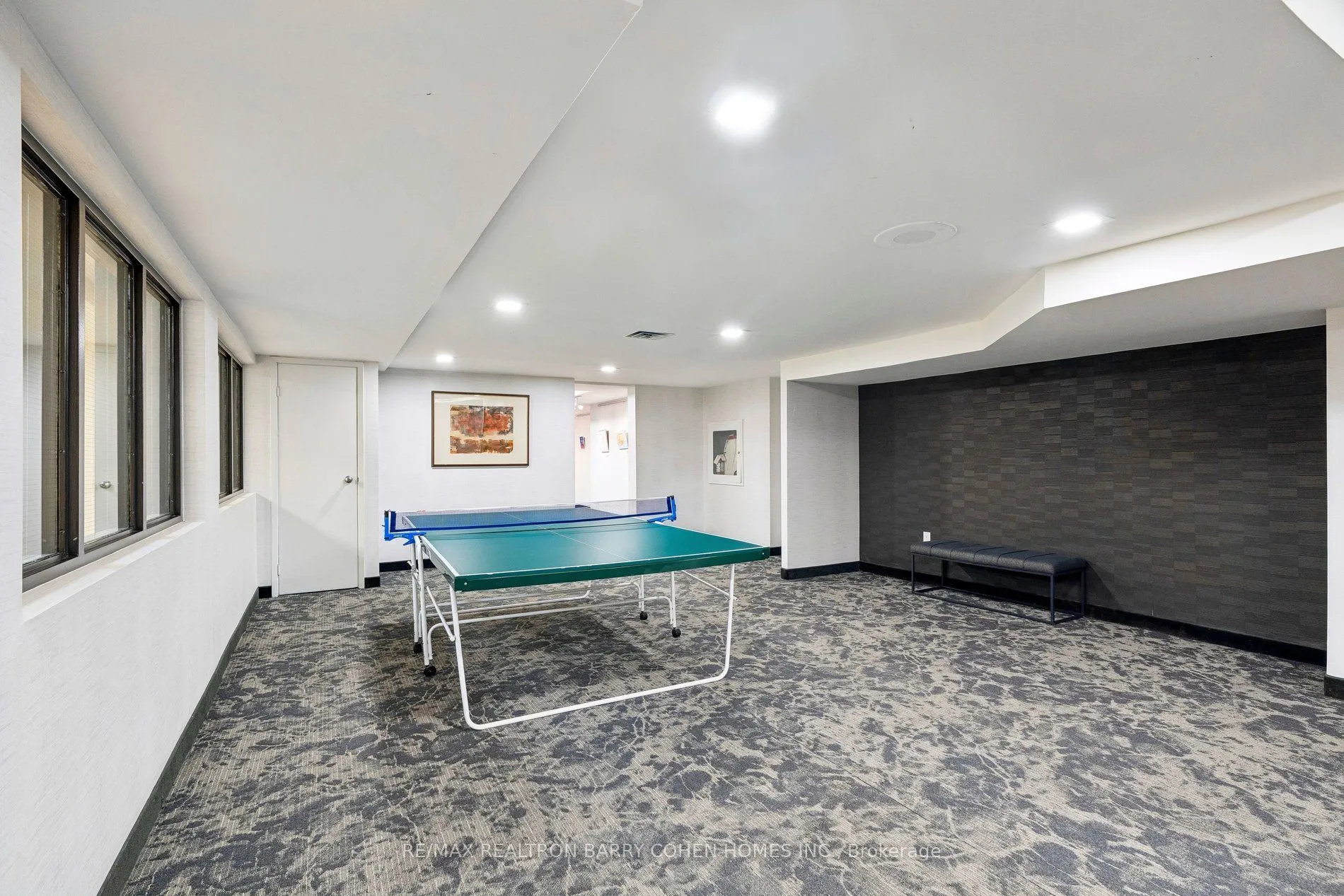 360 Bloor Street E #301
