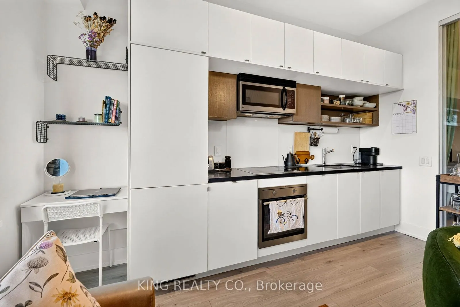 111 St Clair Avenue W #1626