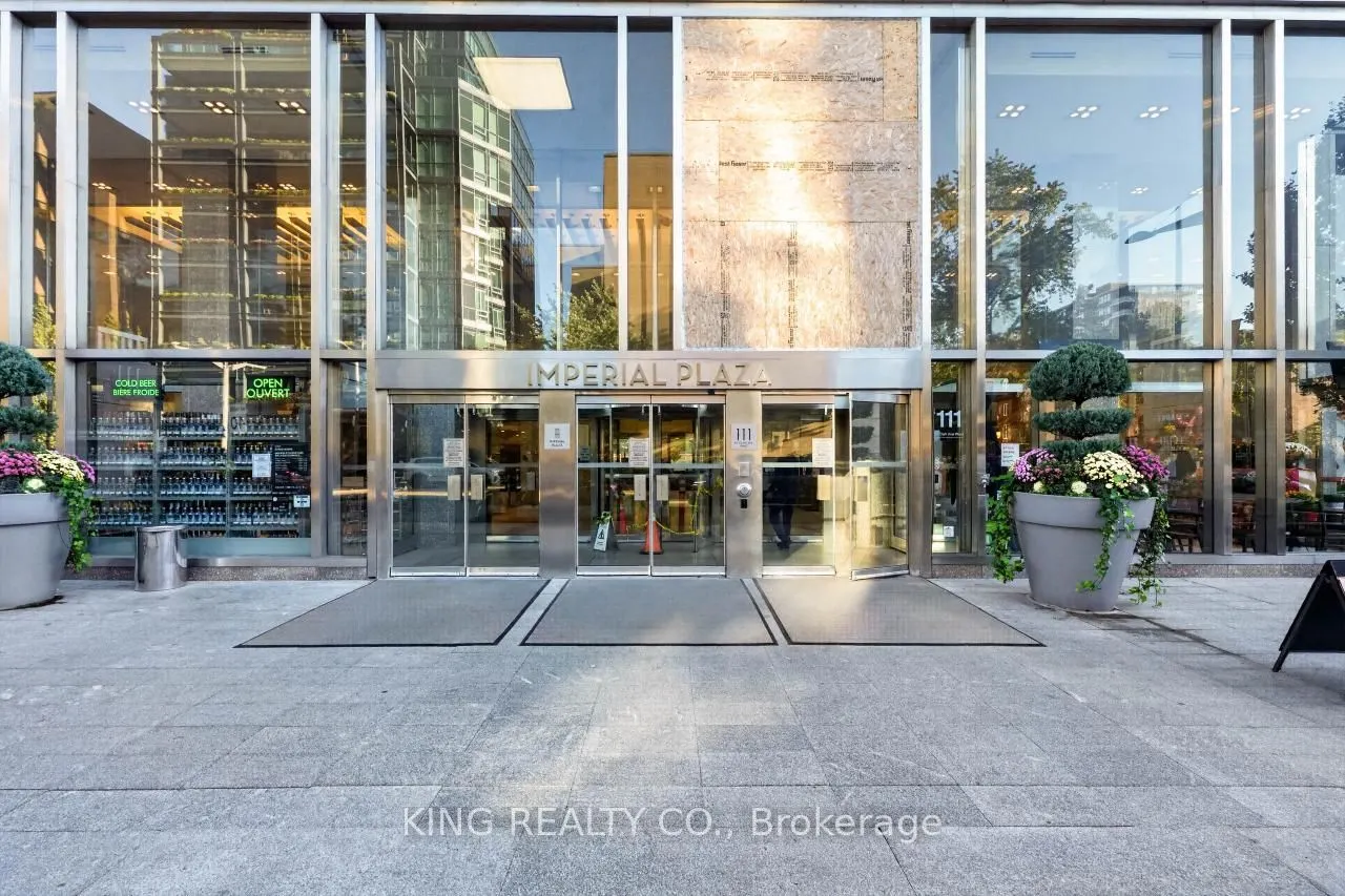 111 St Clair Avenue W #1626