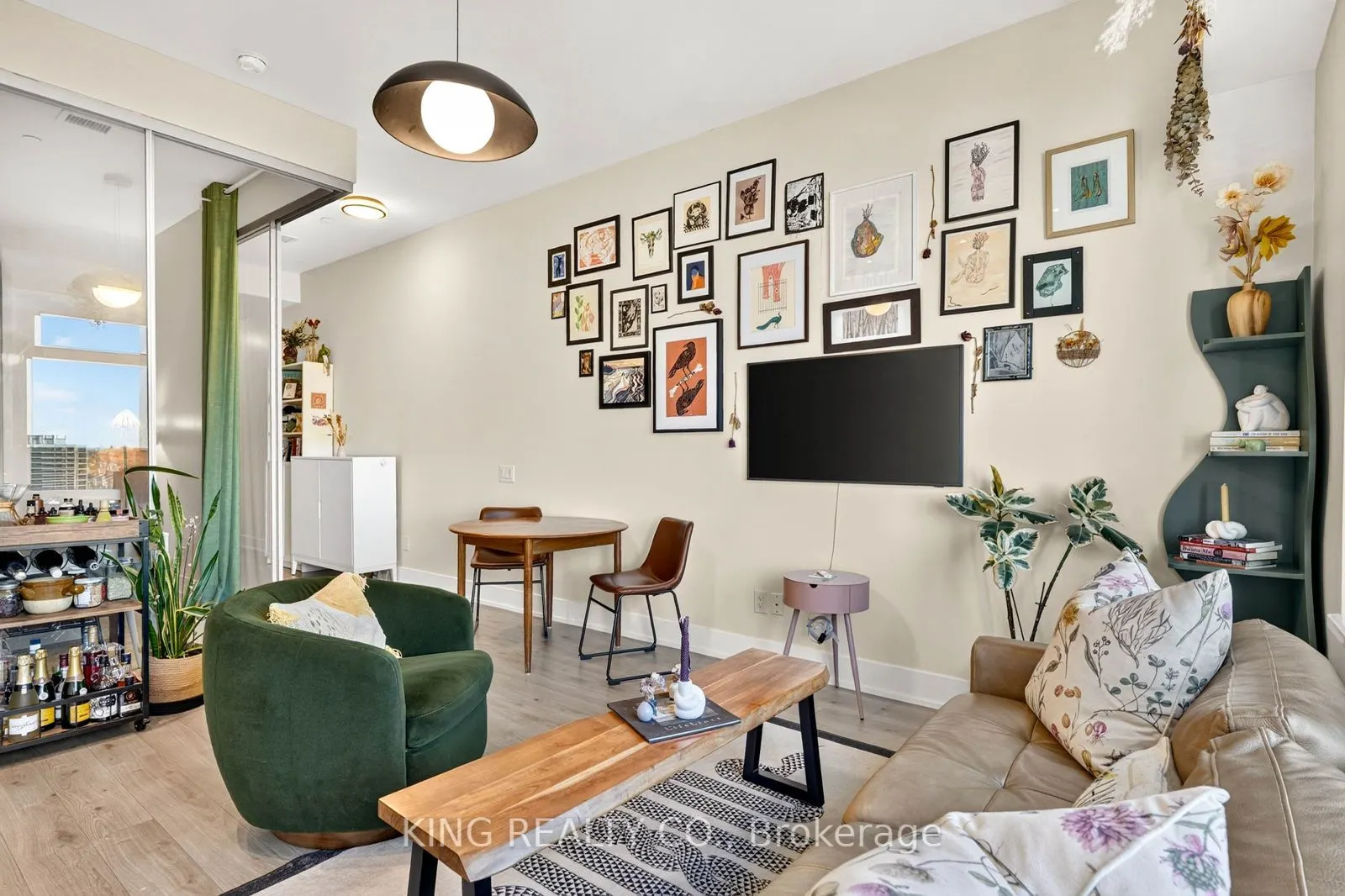 111 St Clair Avenue W #1626