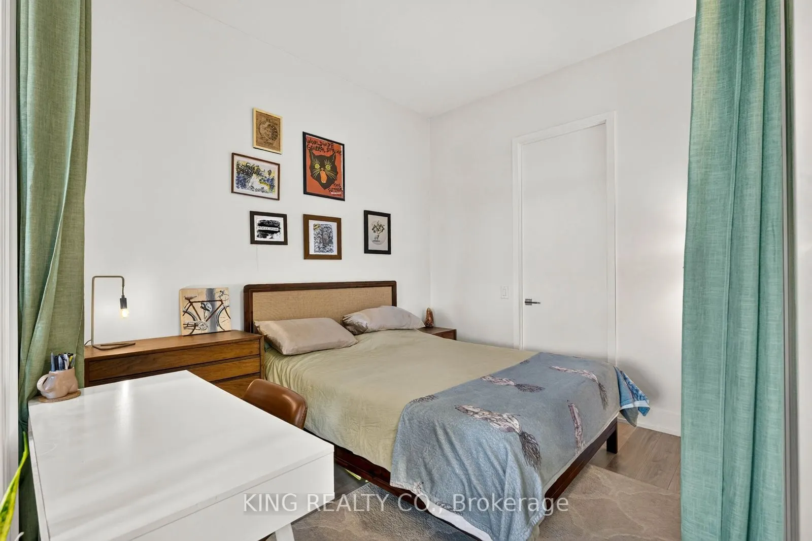 111 St Clair Avenue W #1626