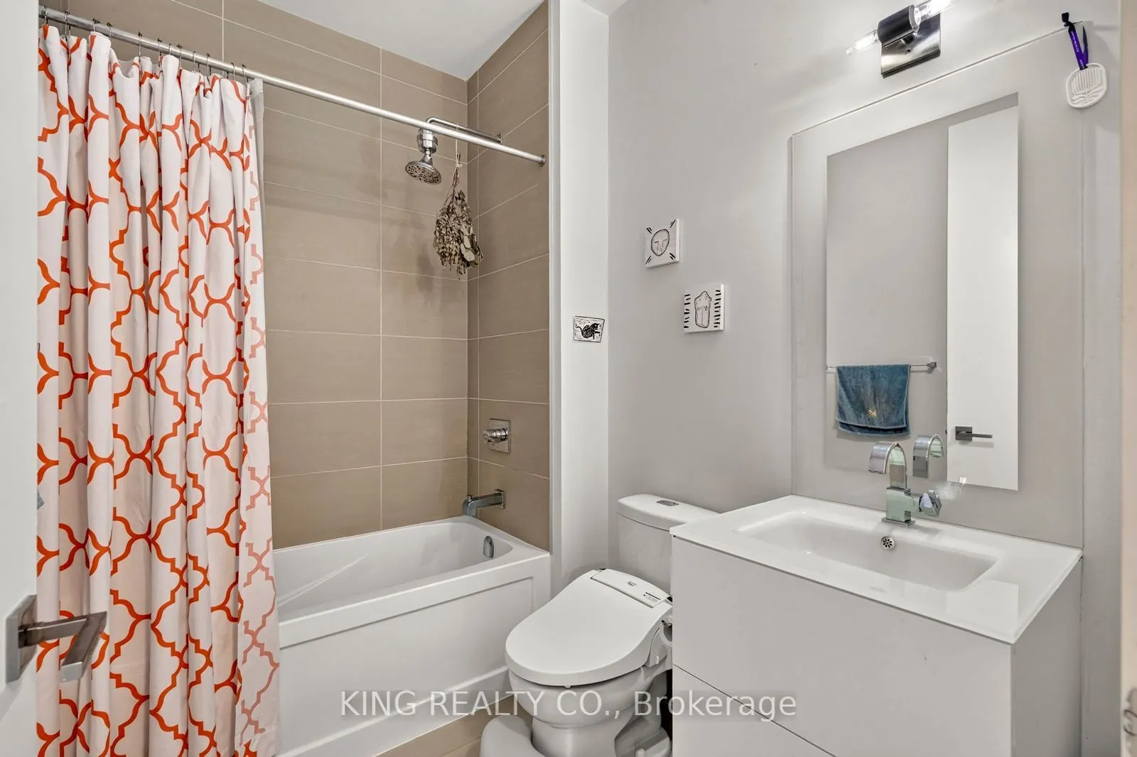 111 St Clair Avenue W #1626