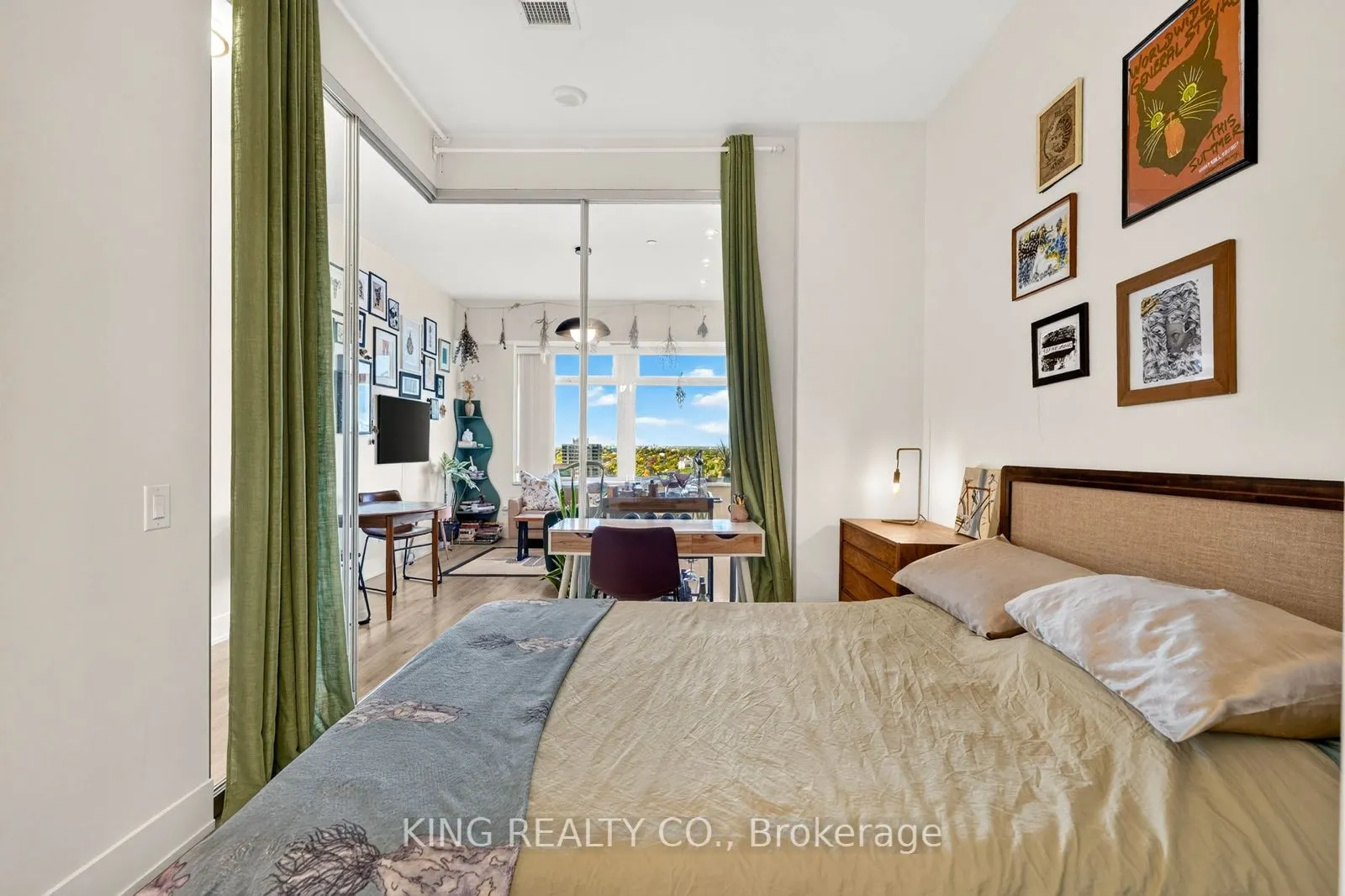 111 St Clair Avenue W #1626