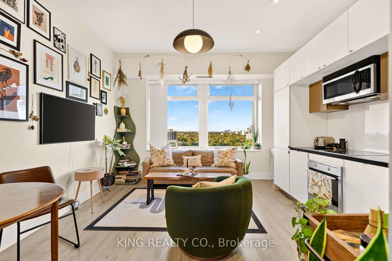 111 St Clair Avenue W #1626