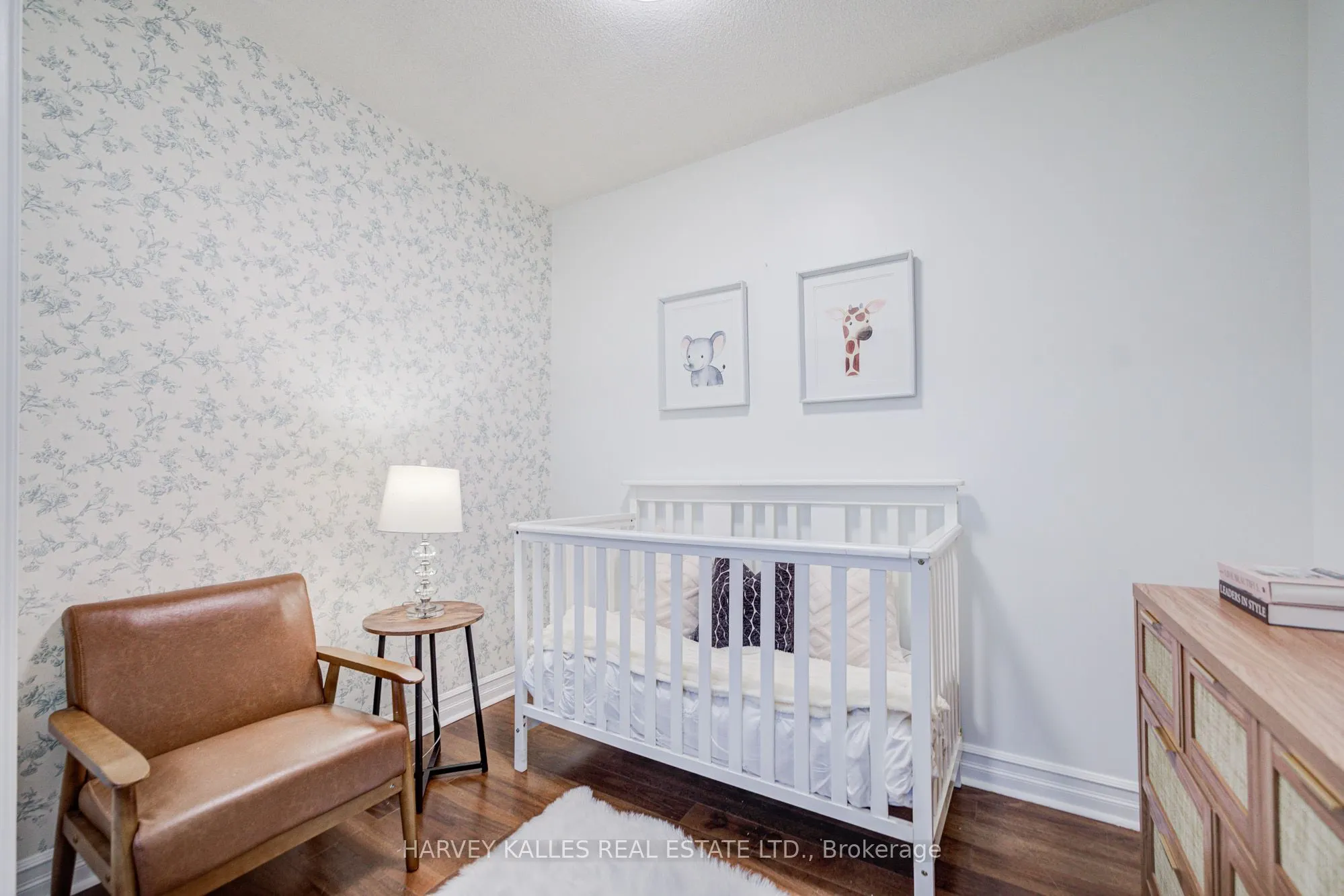 5 Rosehill Avenue #910