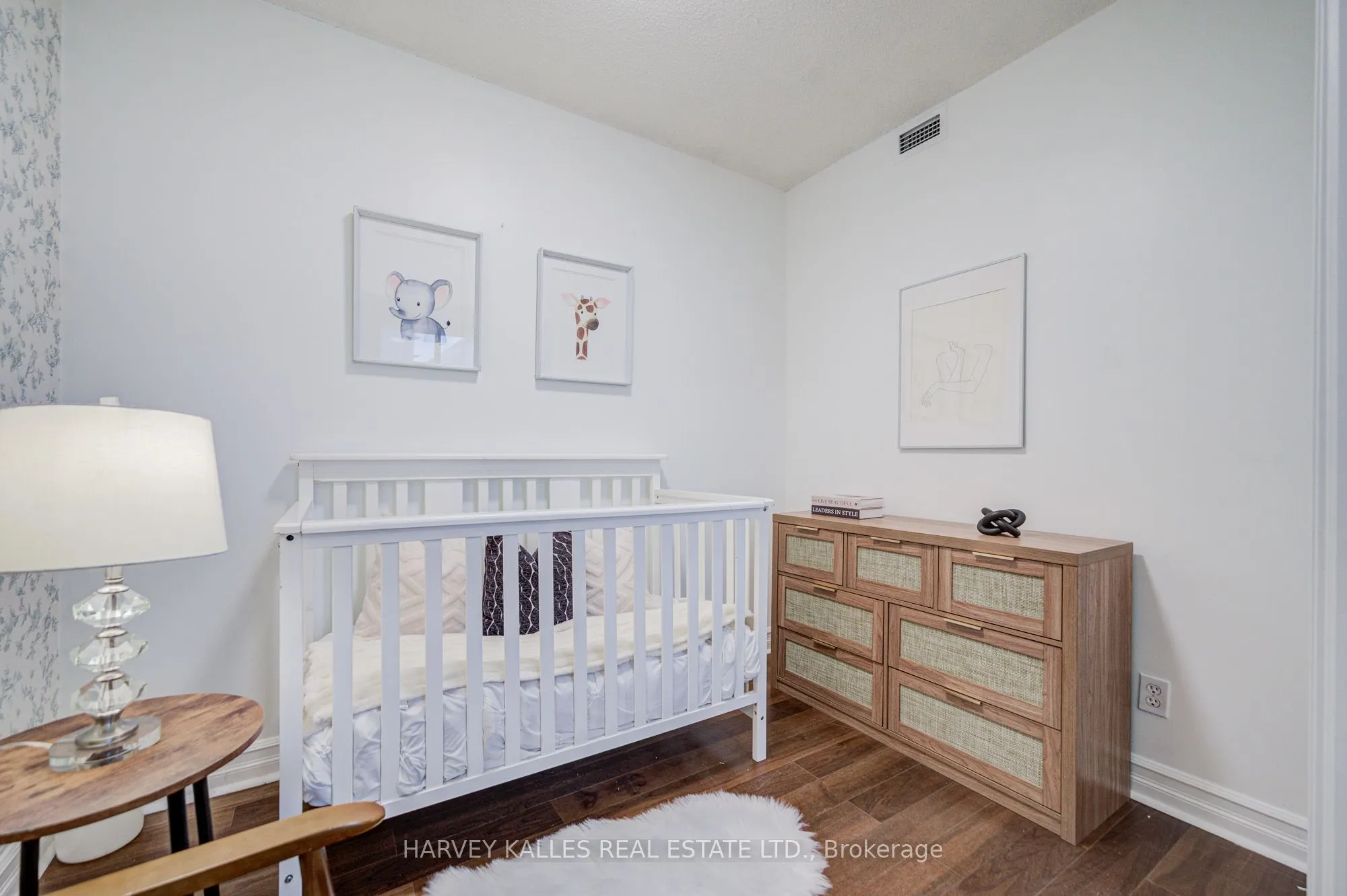 5 Rosehill Avenue #910