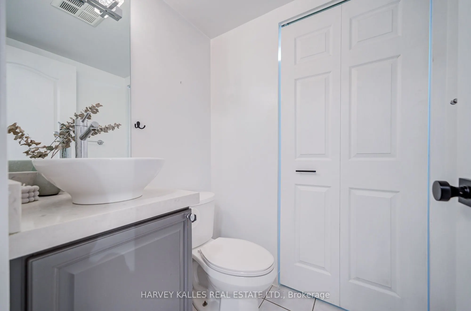 5 Rosehill Avenue #910