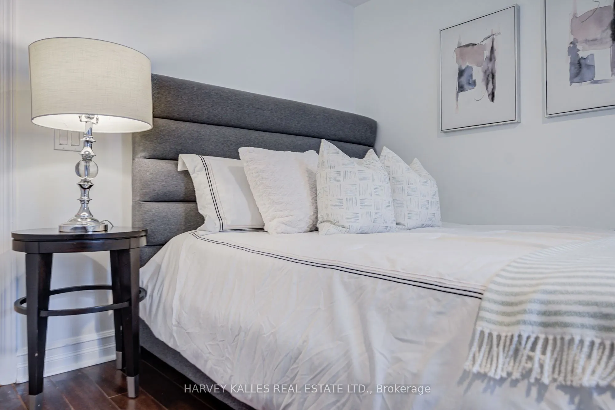 5 Rosehill Avenue #910