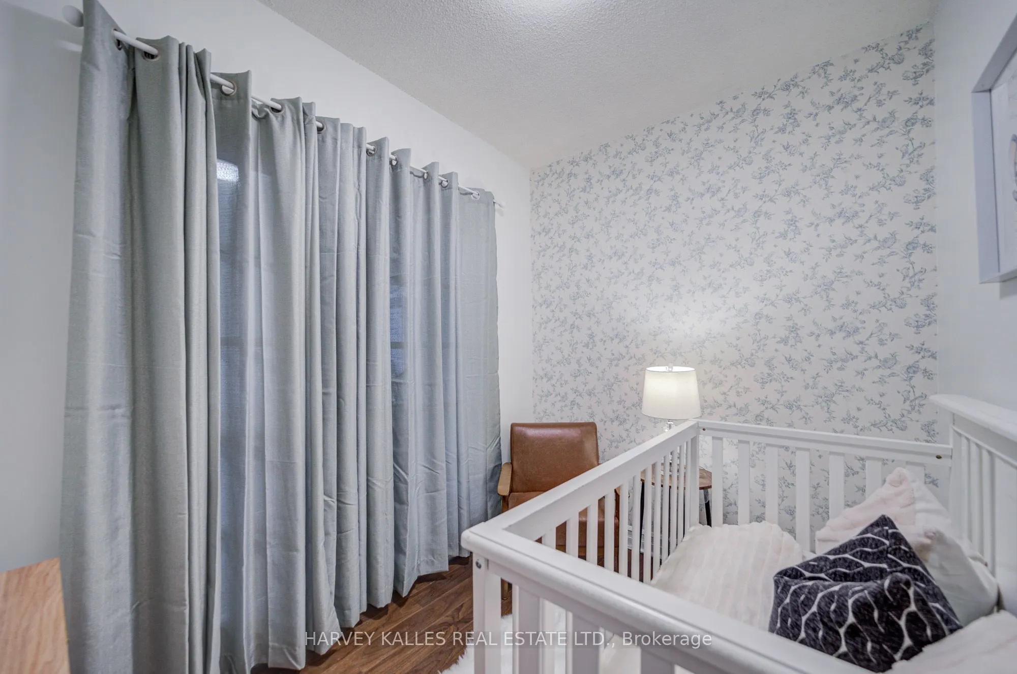 5 Rosehill Avenue #910