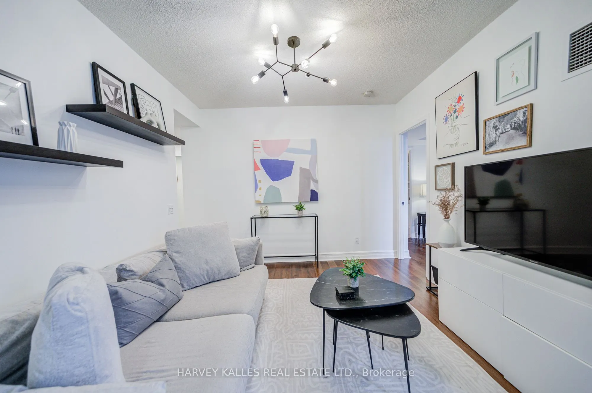 5 Rosehill Avenue #910