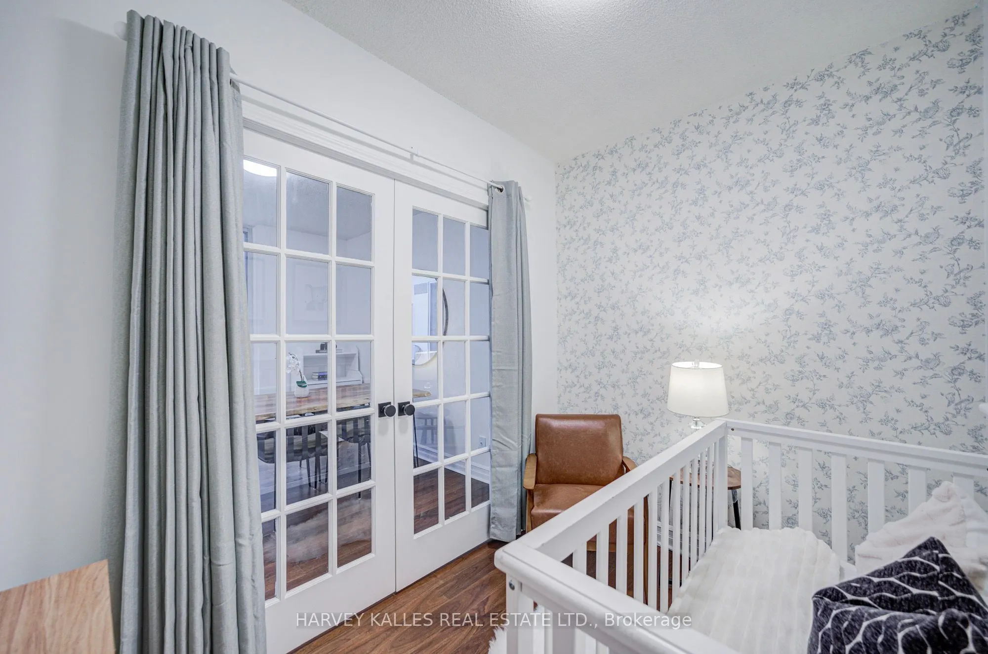 5 Rosehill Avenue #910