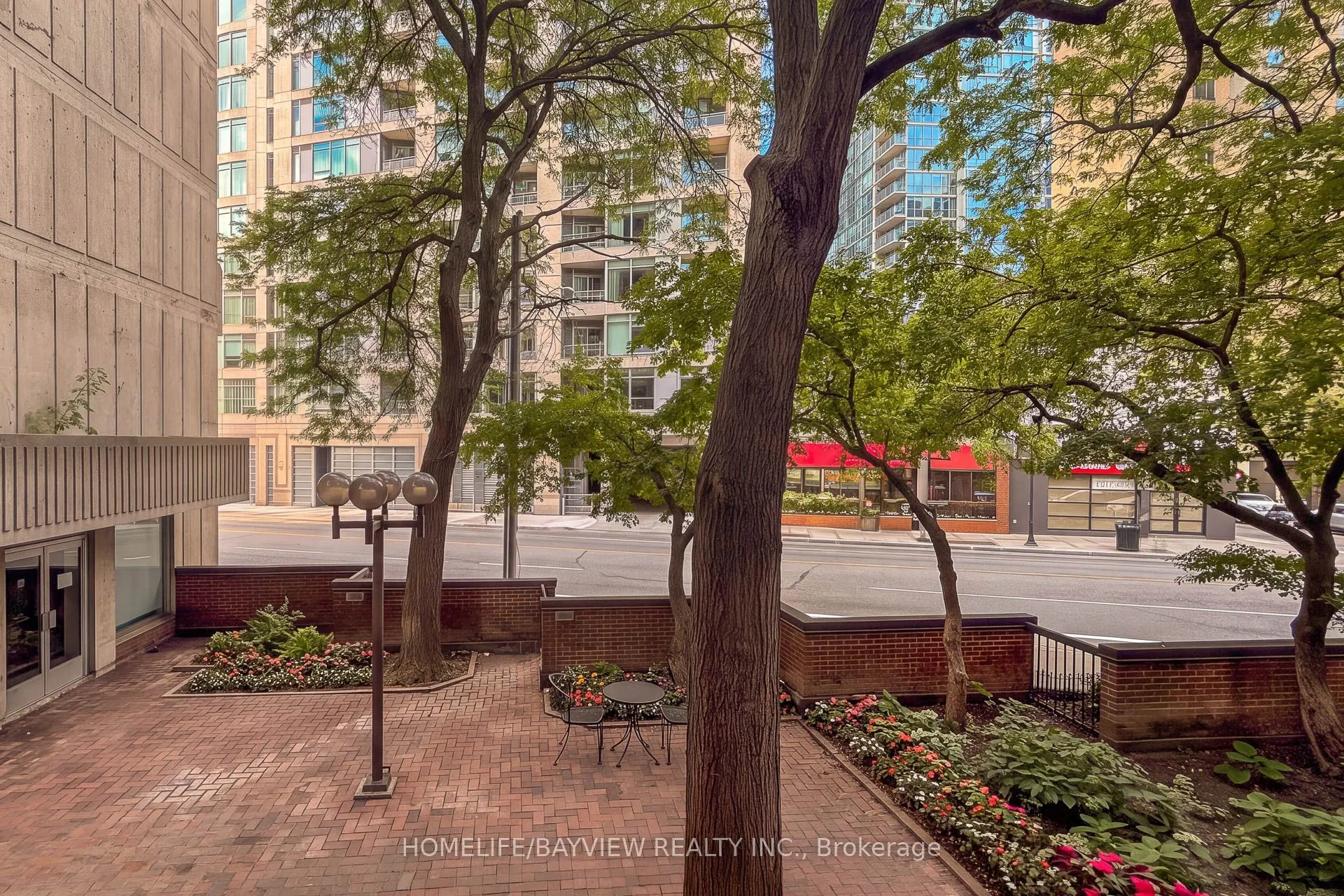 15 Mcmurrich Street #108