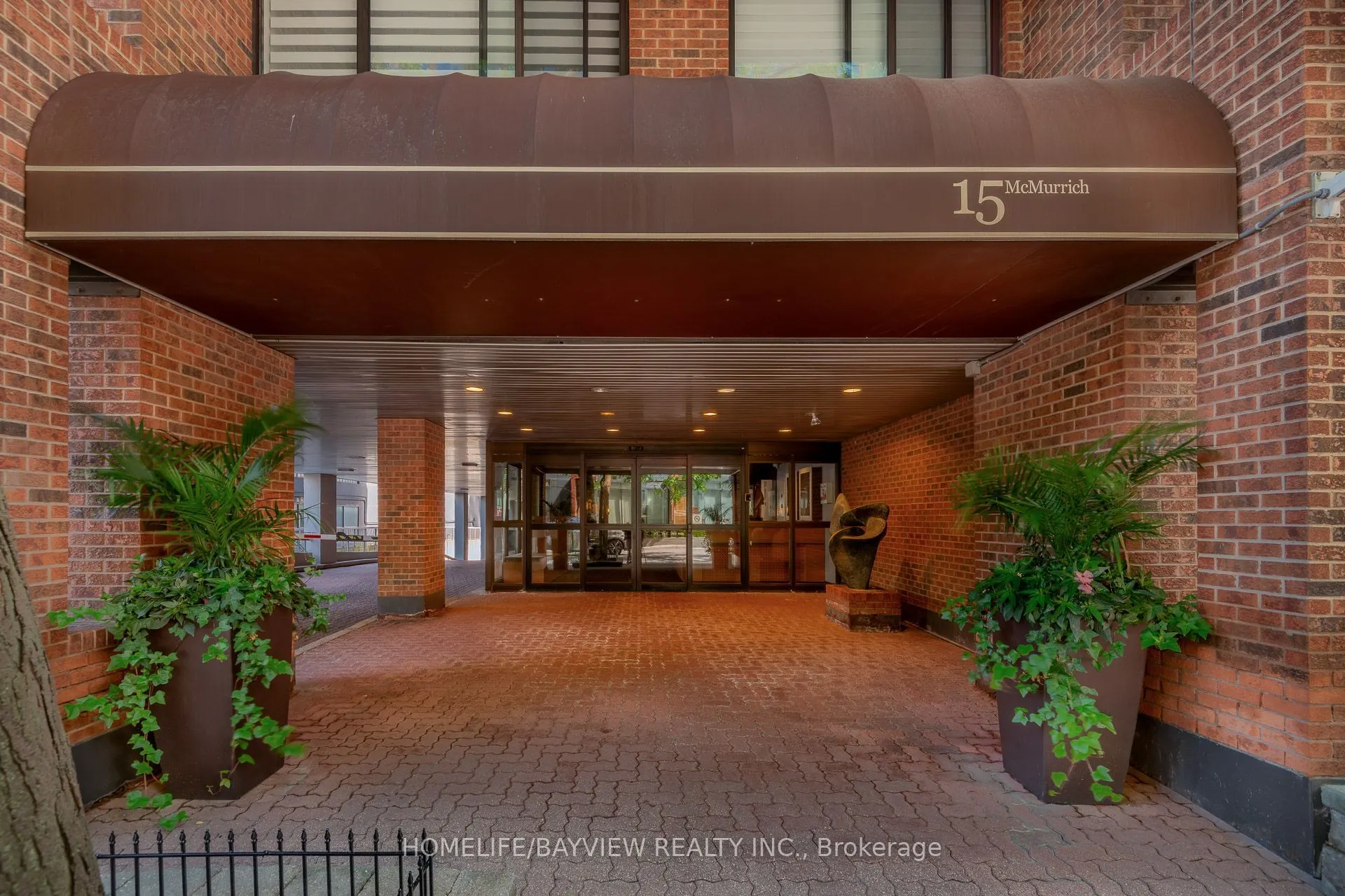 15 Mcmurrich Street #108