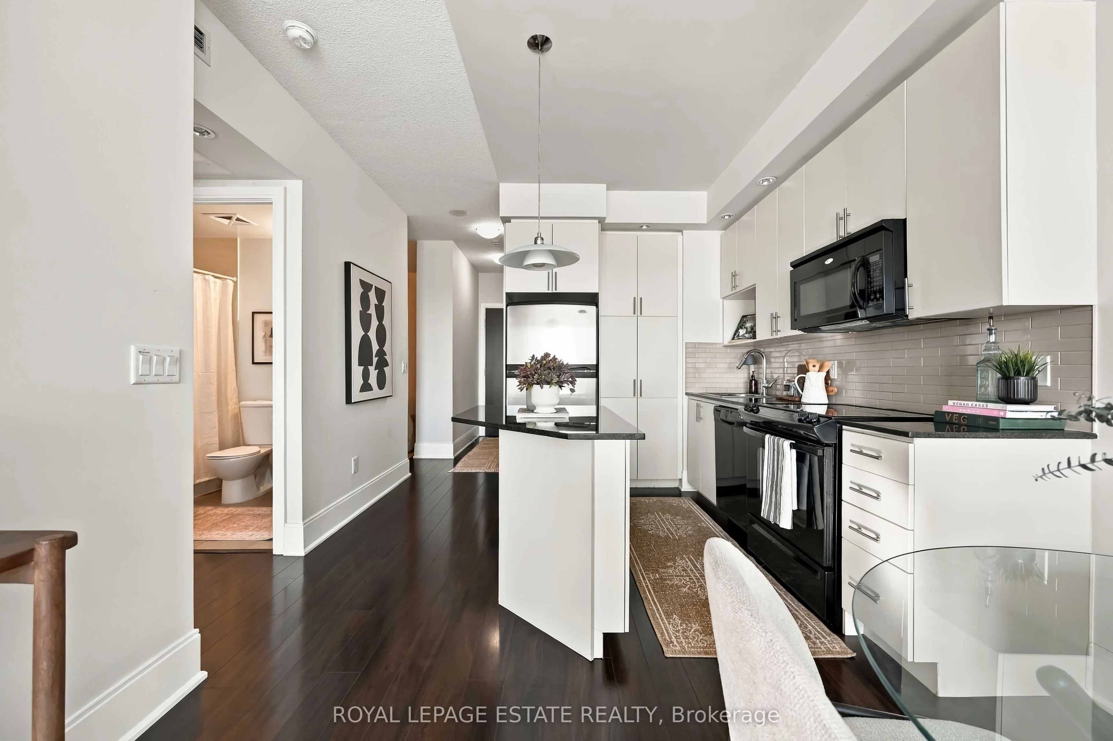 181 Wynford Drive #604