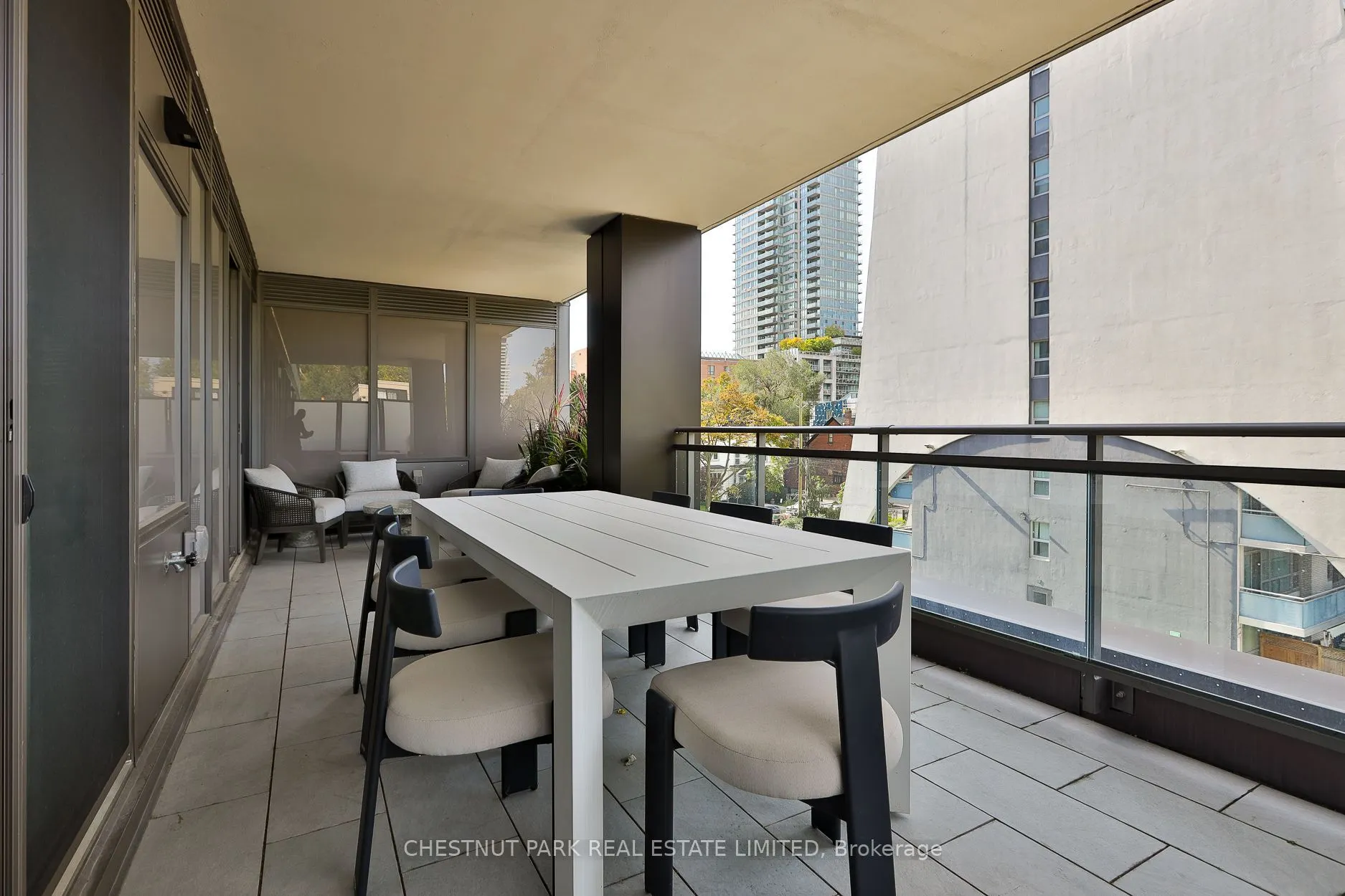 10 Prince Arthur Avenue #301