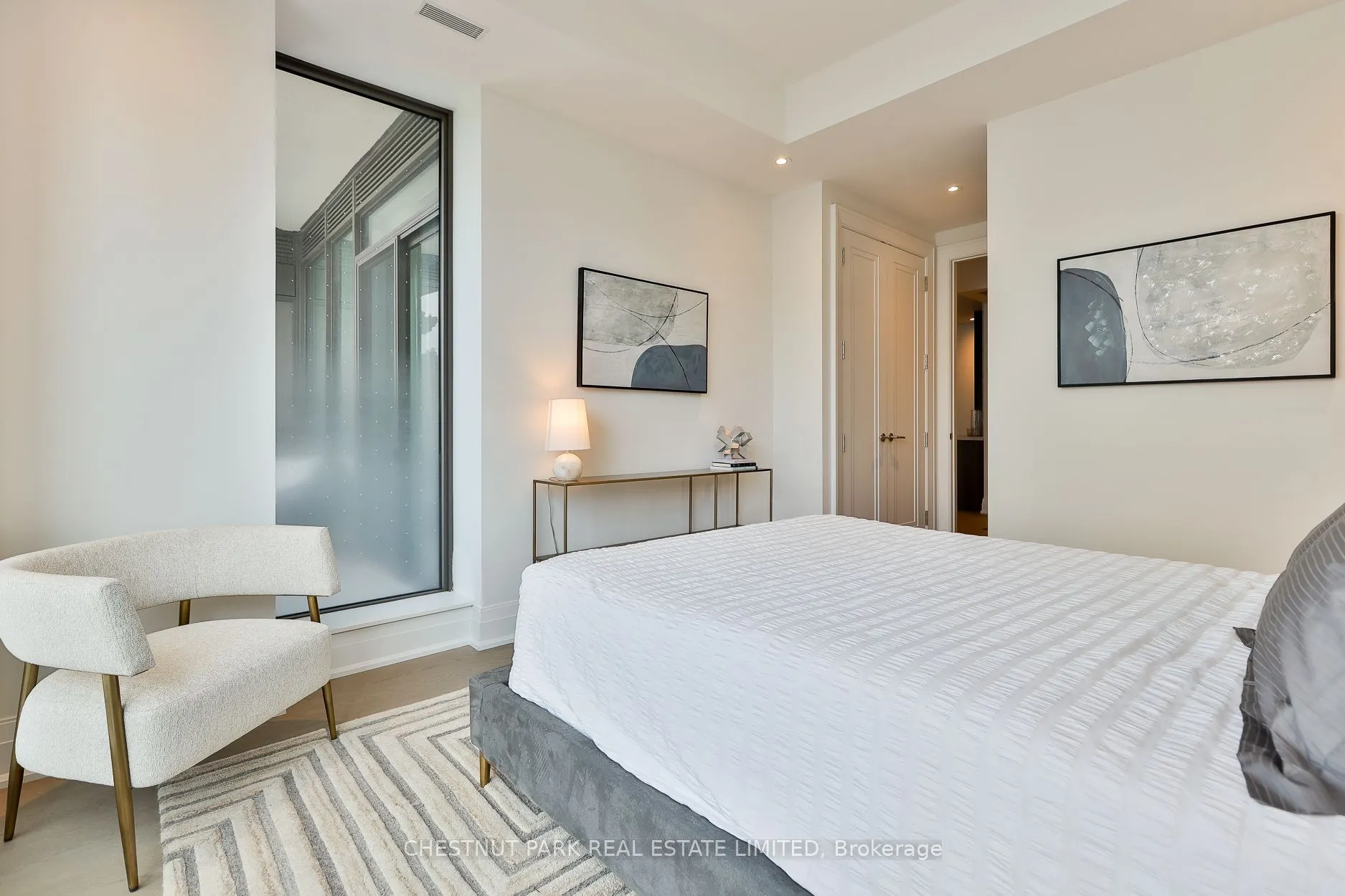 10 Prince Arthur Avenue #301