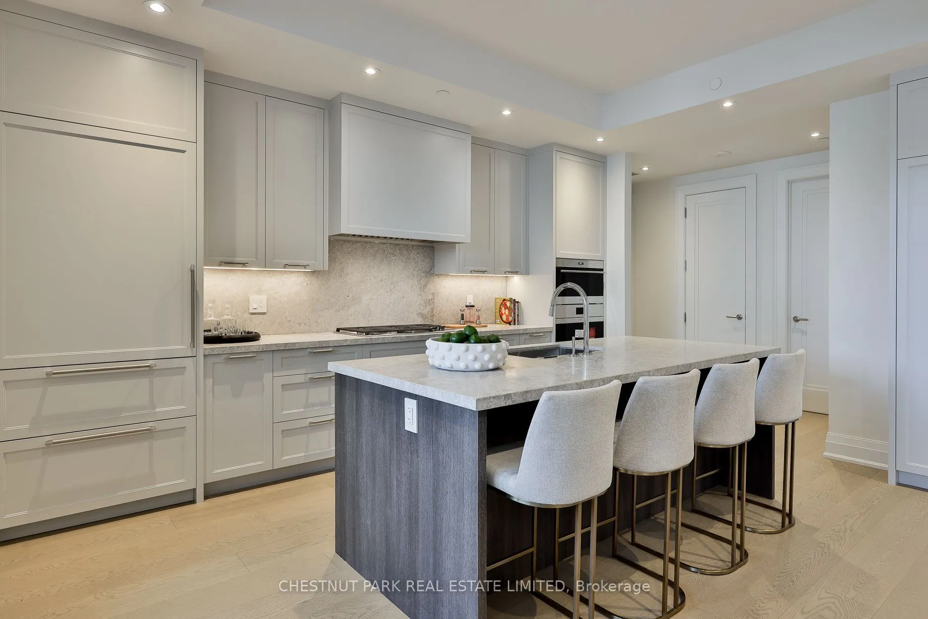 10 Prince Arthur Avenue #301
