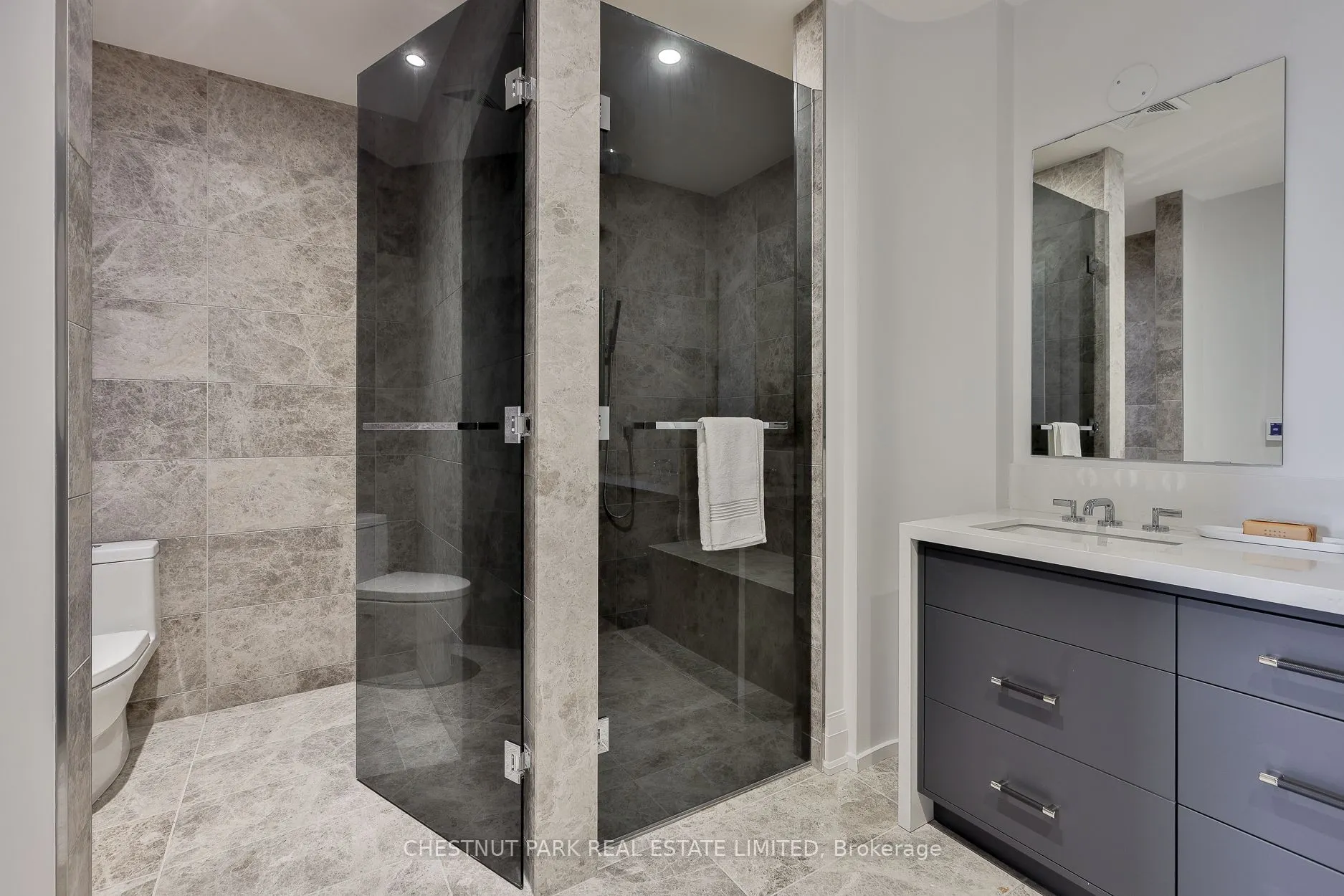 10 Prince Arthur Avenue #301