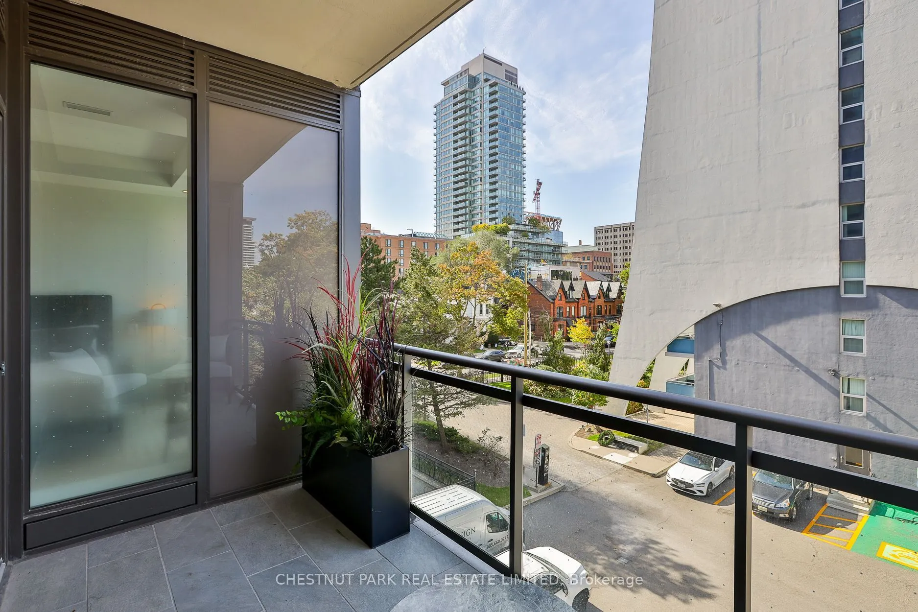 10 Prince Arthur Avenue #301