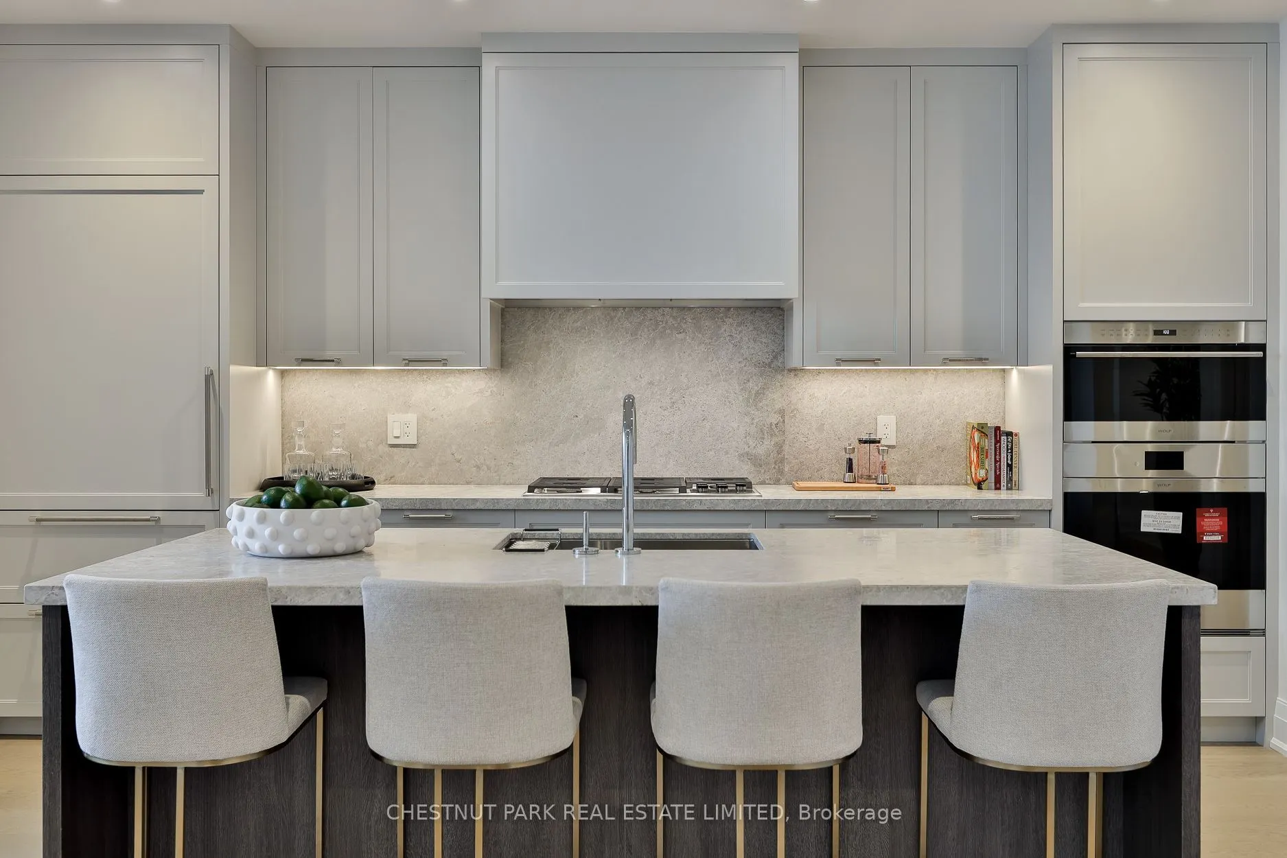 10 Prince Arthur Avenue #301