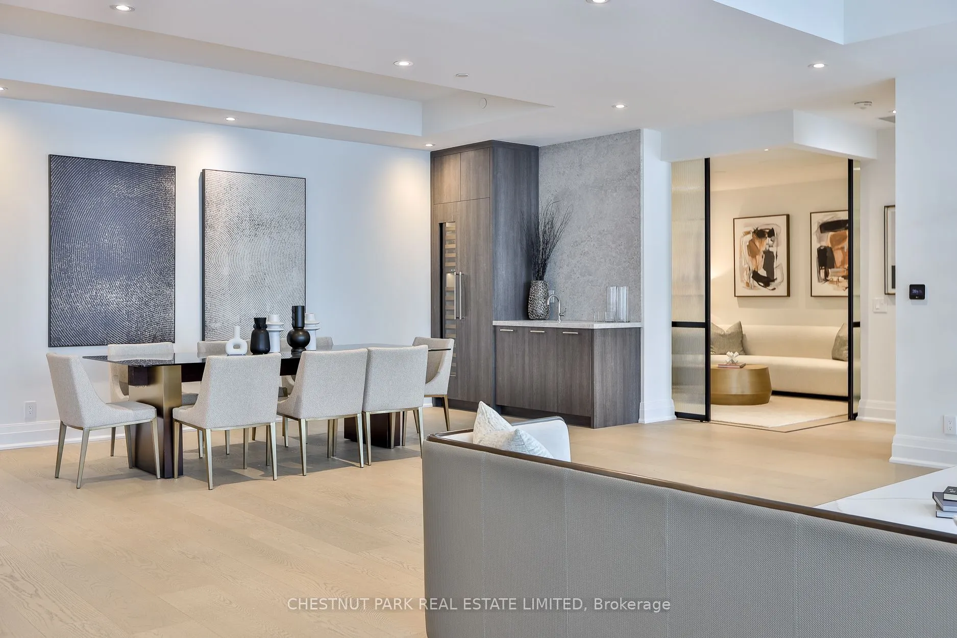10 Prince Arthur Avenue #301