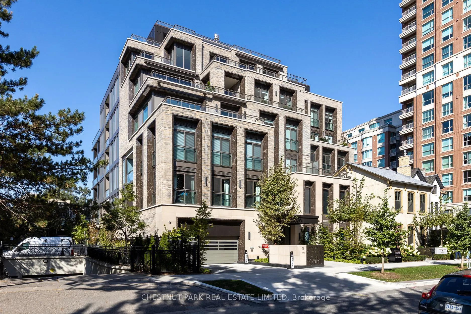 10 Prince Arthur Avenue #301