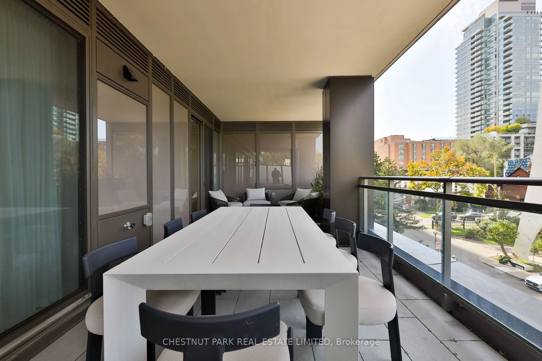 10 Prince Arthur Avenue #301