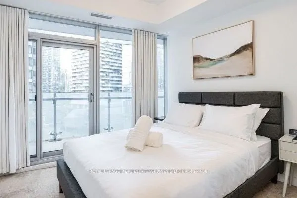 14 York Street #1101