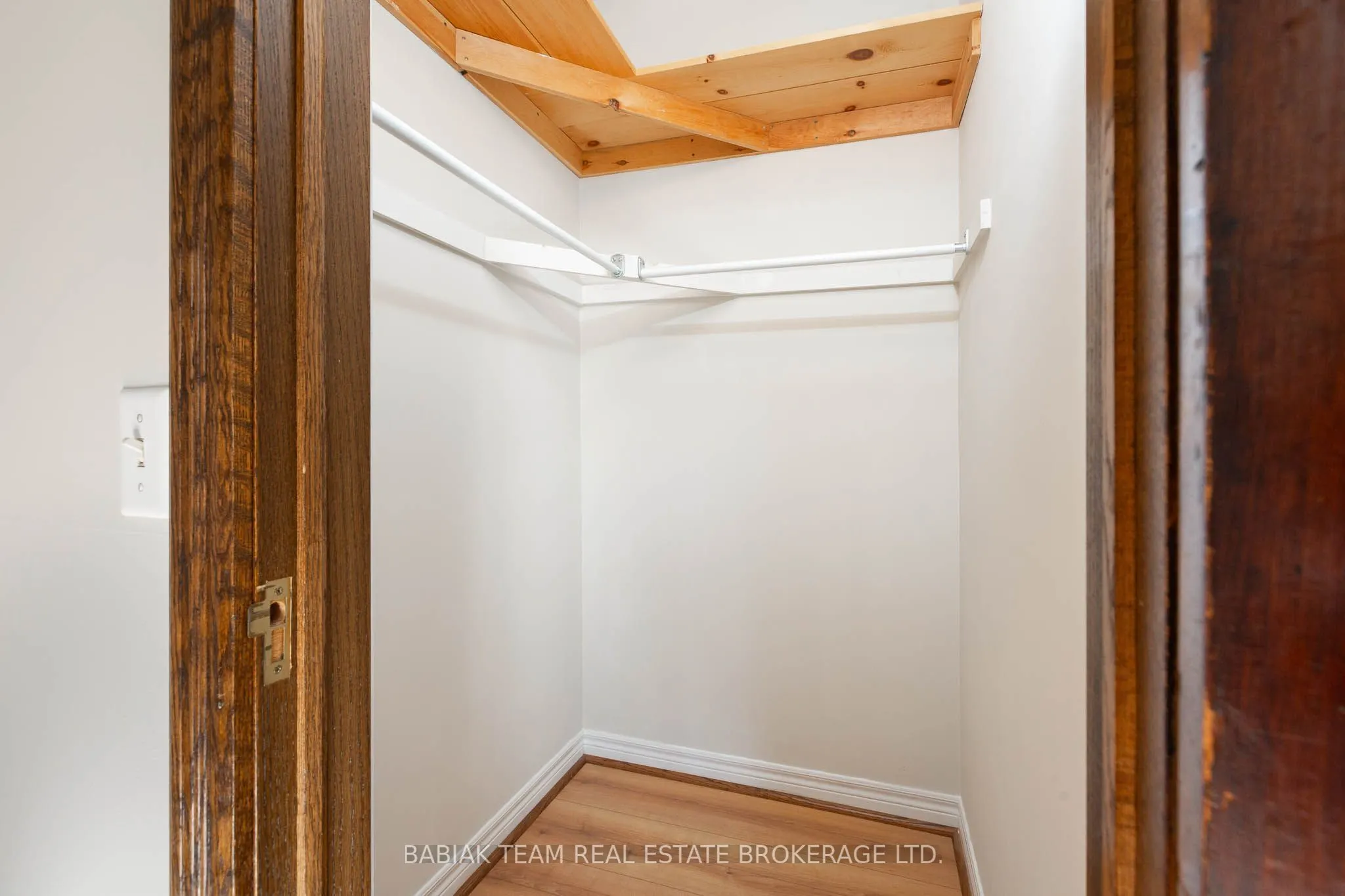 228 St. George Street #5