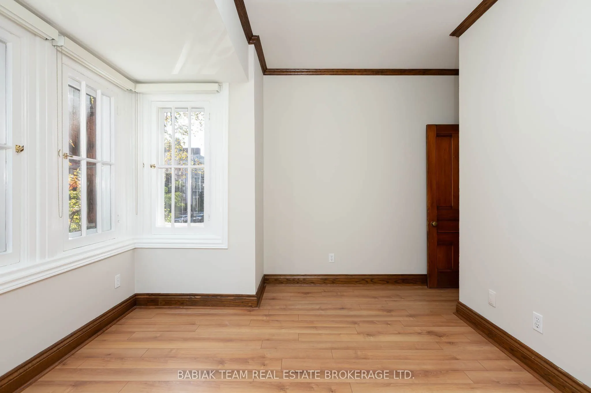 228 St. George Street #5