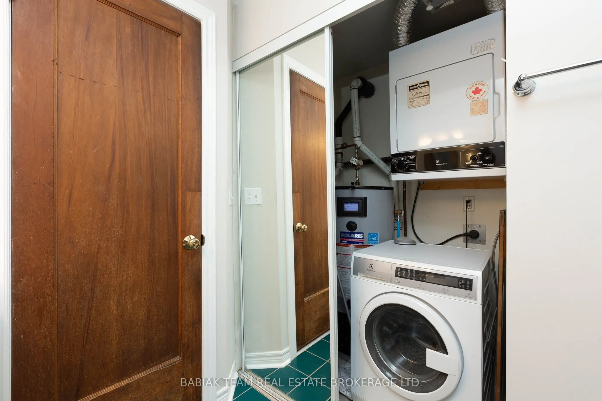 228 St. George Street #5