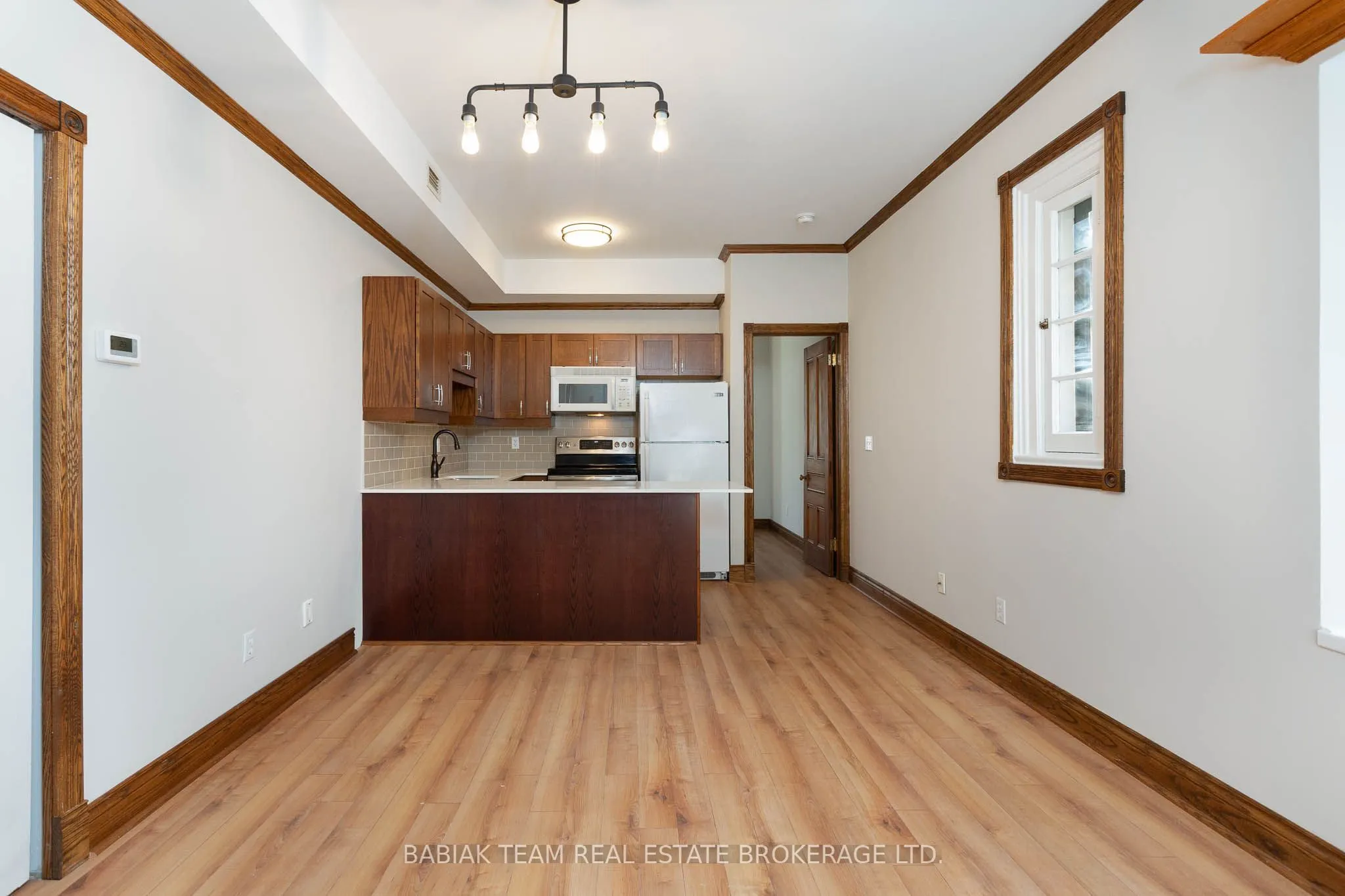 228 St. George Street #5