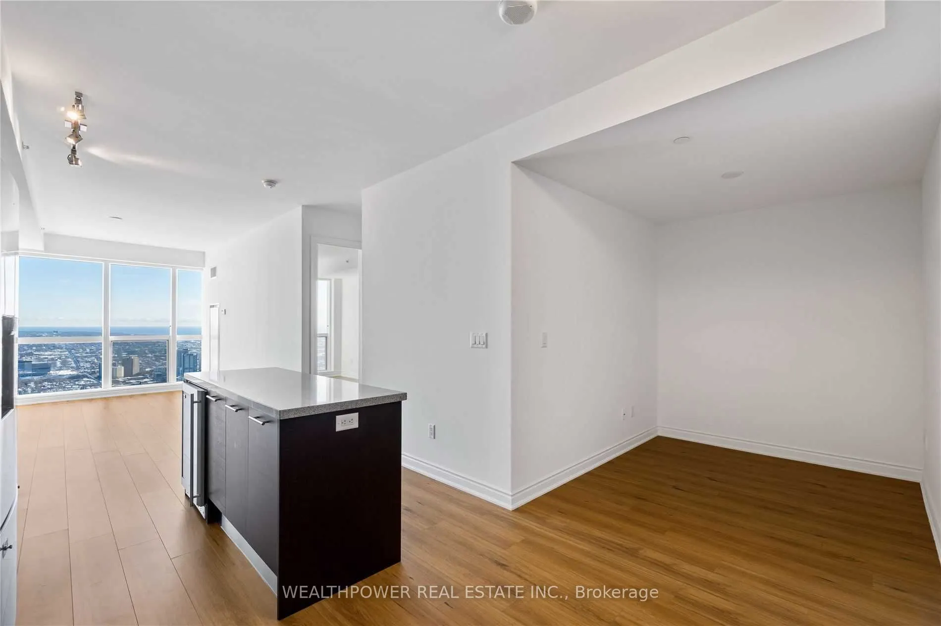 388 Yonge Street #6504