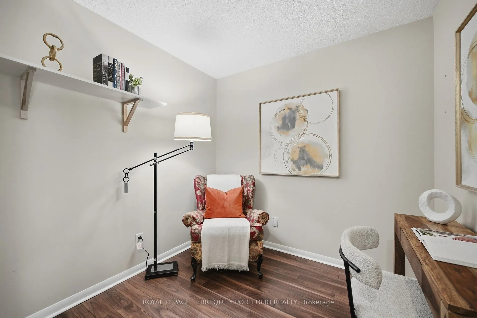 18 Yonge Street #1807