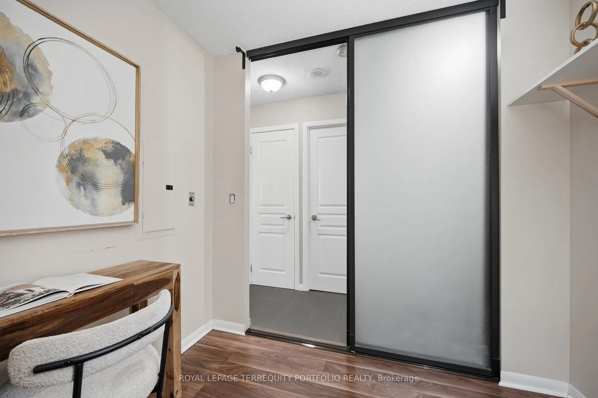18 Yonge Street #1807
