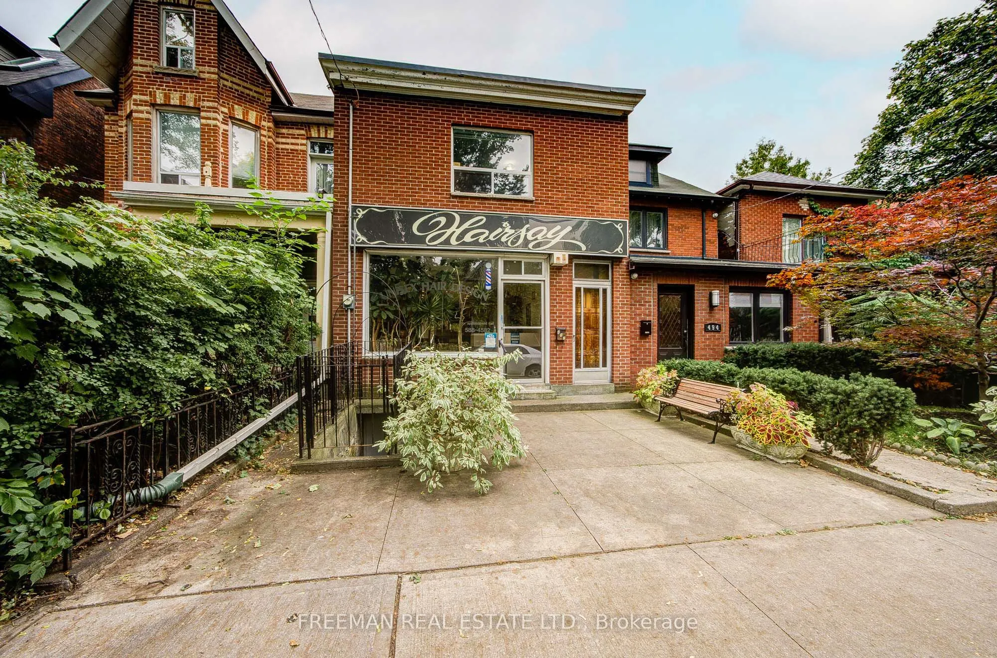 492 Manning Avenue