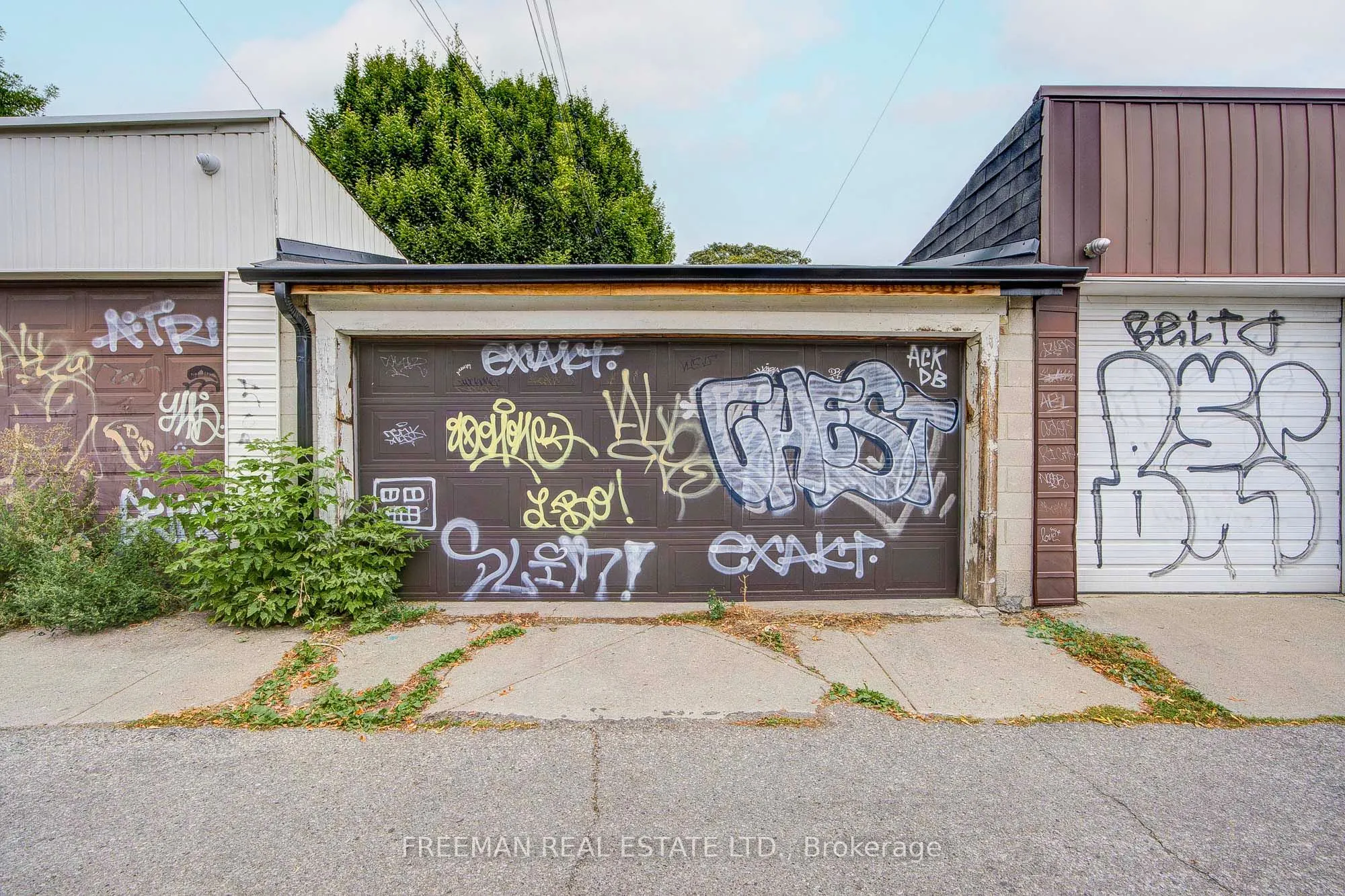 492 Manning Avenue